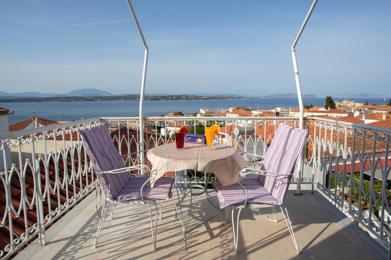 Отель Unforgettable Return To Timeless Spetses Экстерьер фото